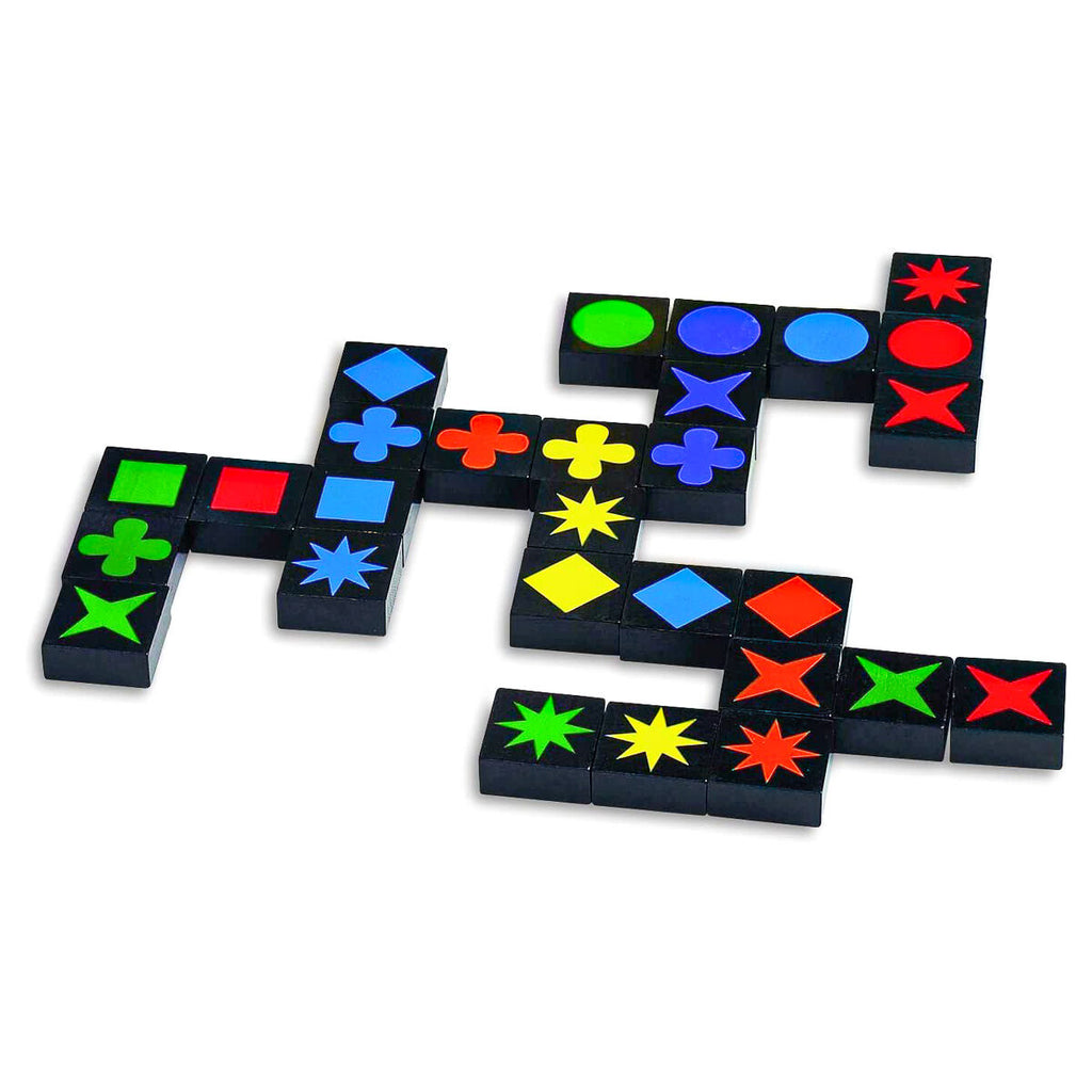 Qwirkle tile combinations gameplay