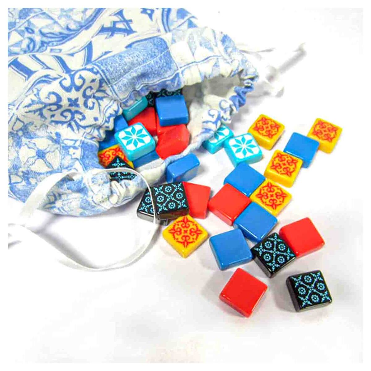 Azul - Award€‘Winning Tile€‘Laying Strategy Board Game for 2-4 Players