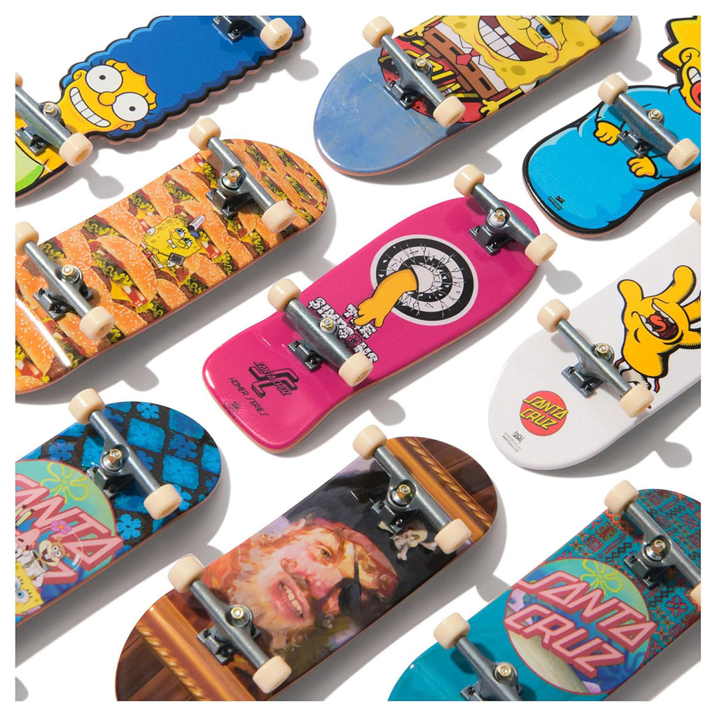 Tech Deck SpongeBob SquarePants Santa Cruz Fingerboard 4/7