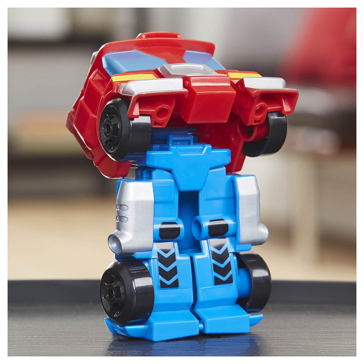 Transformers Classic Heroes Team: Autobot Optimus Prime Figure