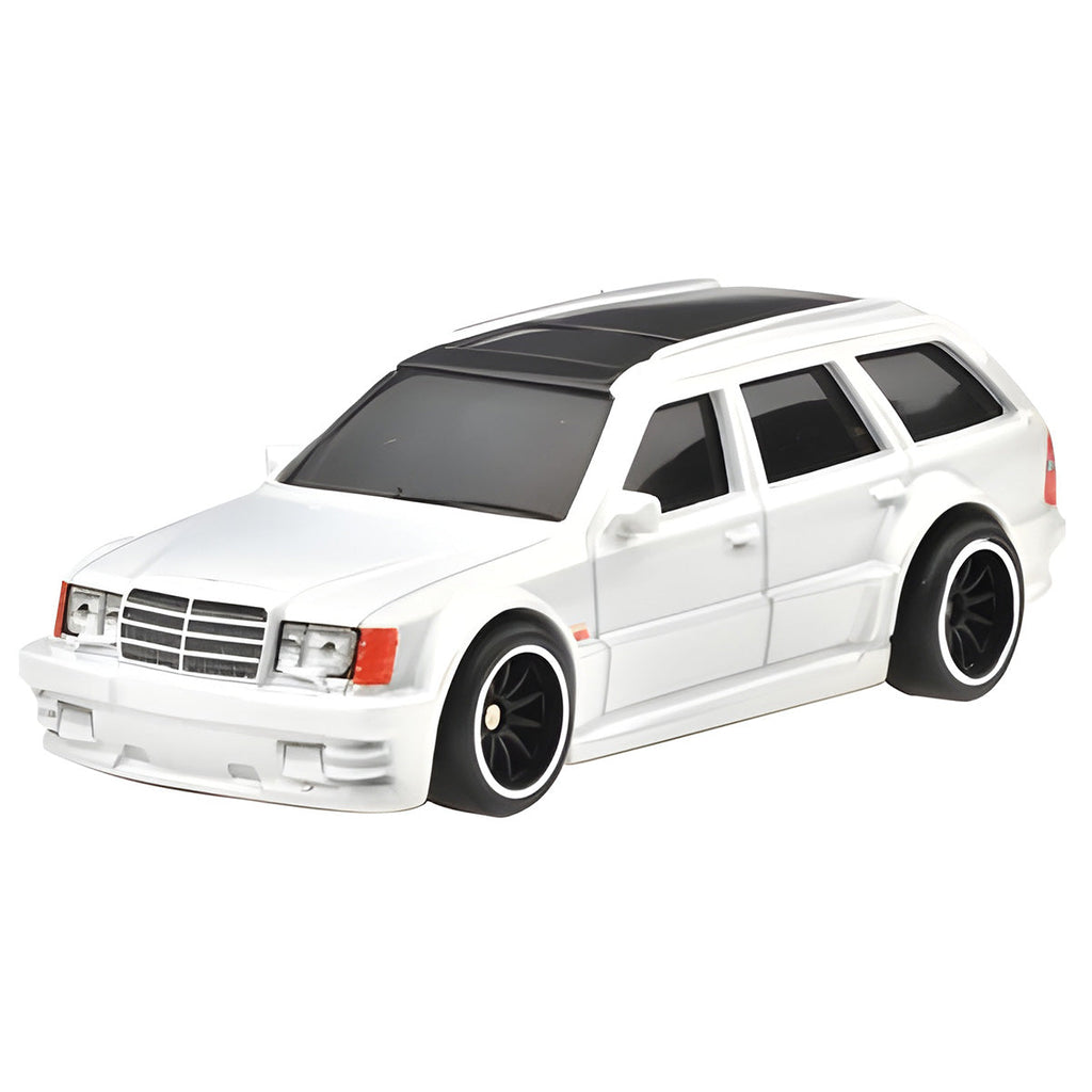 Hot Wheels Boulevard: Mercedes-Benz E 36 AMG Vehicle
