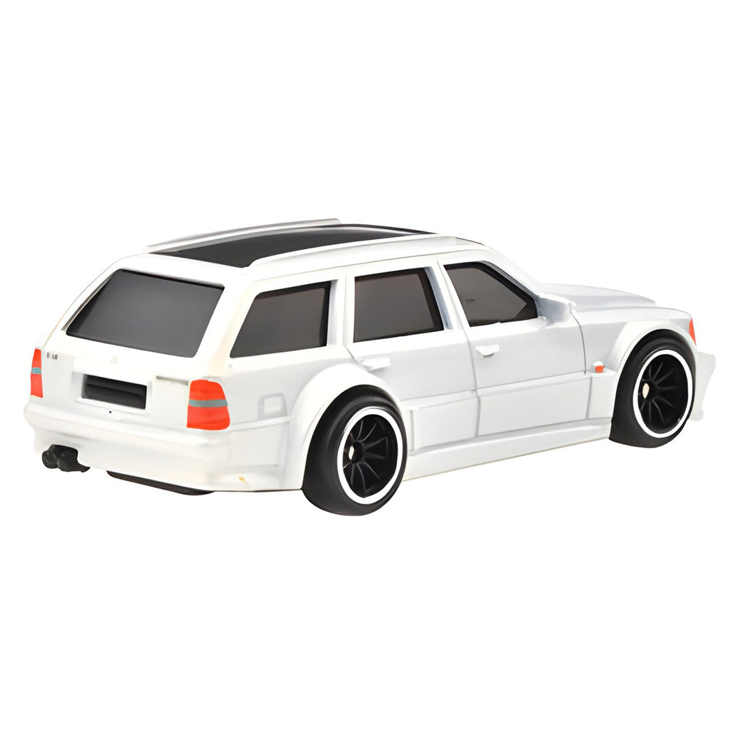 Hot Wheels Boulevard: Mercedes-Benz E 36 AMG Vehicle