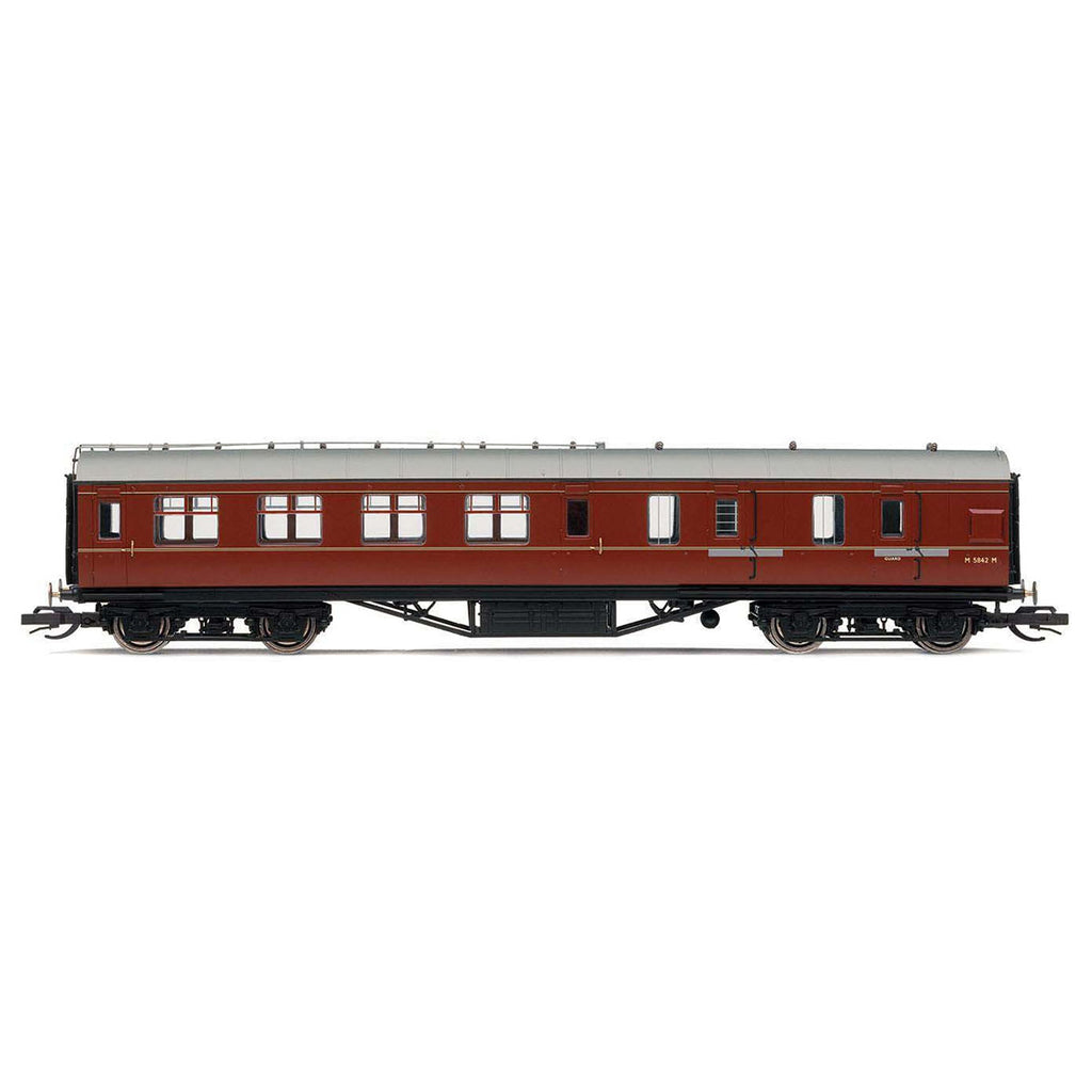 Hornby TT:120 BR 57' Brake Third M5842M Passenger Coach