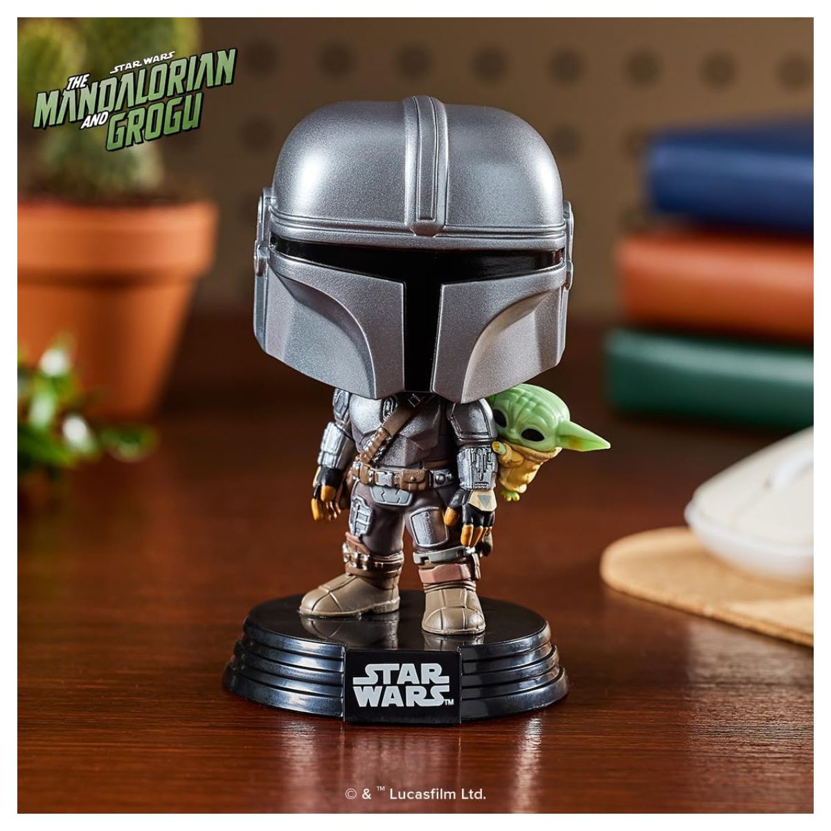 Funko POP! Star Wars The Mandalorian with Grogu Vinyl Figure