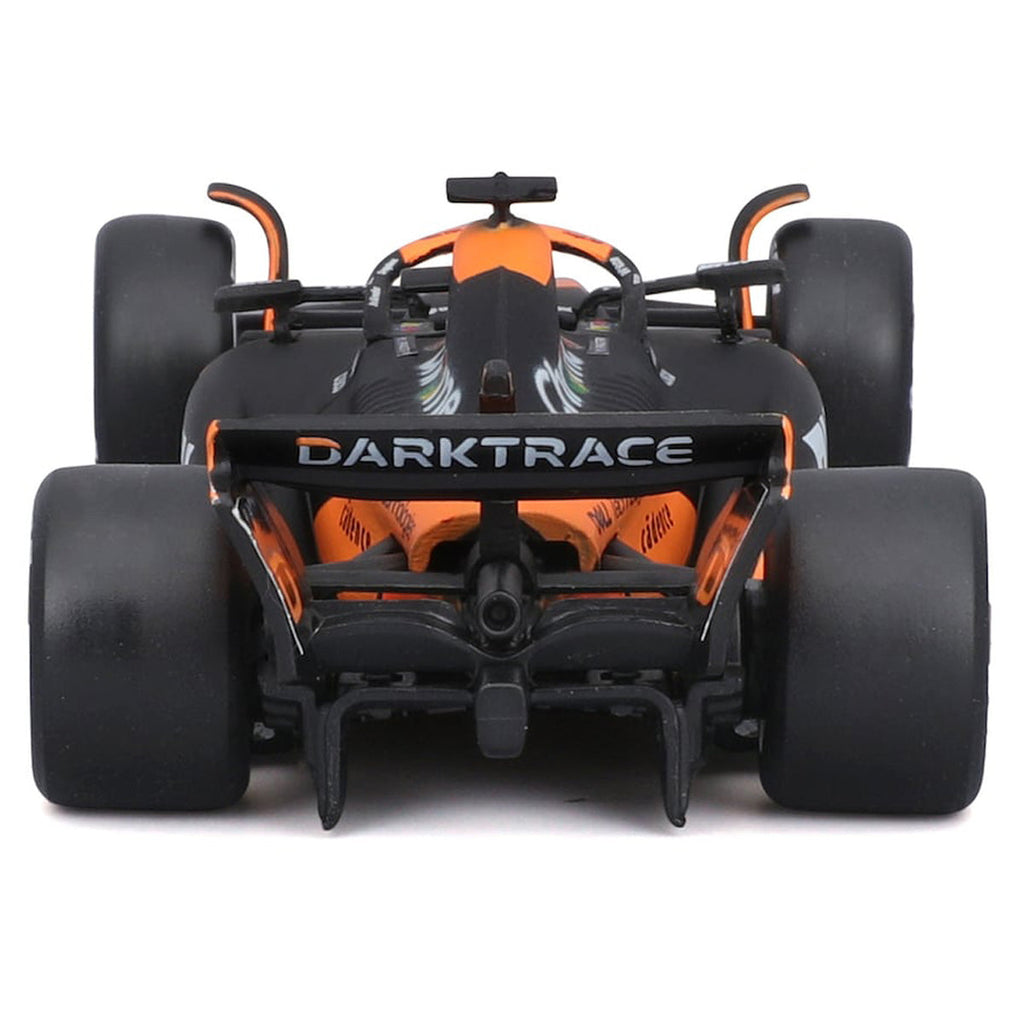 Bburago McLaren F1 MCL38 2024 British Grand Prix Oscar Piastri 1:43 Race Car